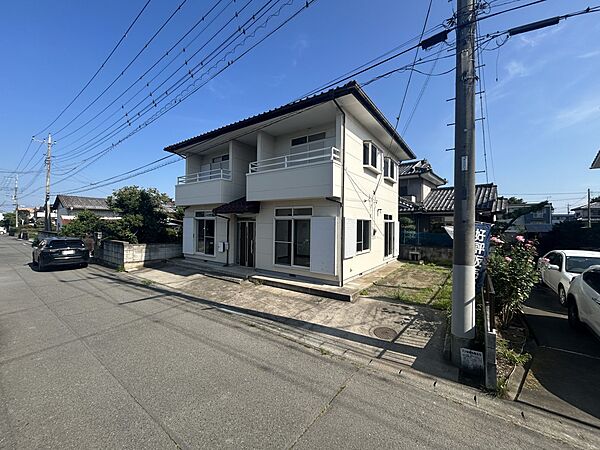 車通りが少なく、小さなお子様がいても安心。