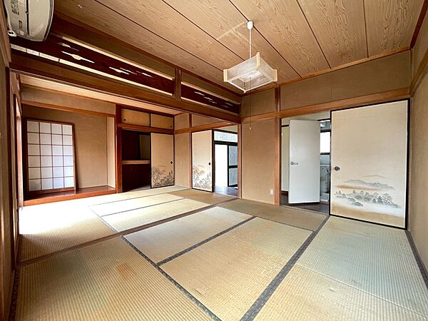 【和室】12帖の広々とした和室です♪
