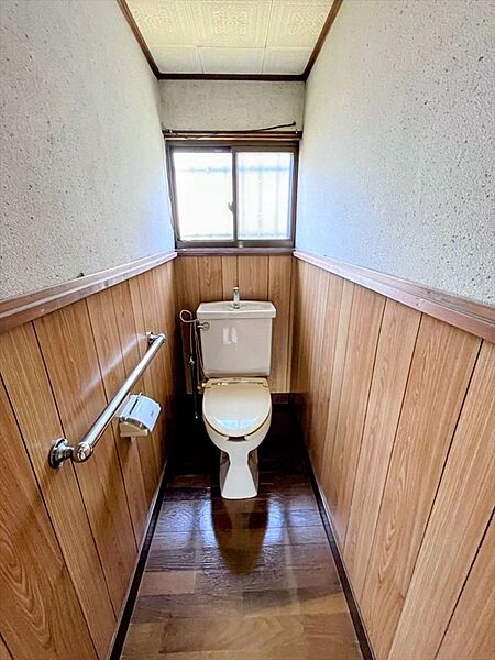 トイレを拡大表示