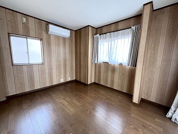 洋室を拡大表示