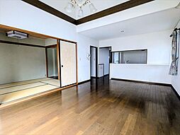 KEM水戸市見川1期 6LDKのリビング/ダイニング