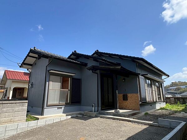 【外観】リフォーム完了しました♪外壁・外装塗装済みです！（2026年4月撮影）