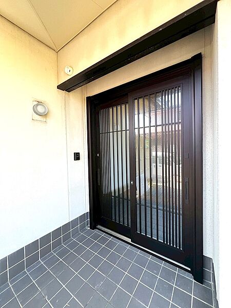 【玄関】開け閉めしやすい開き戸の玄関！（2026年5月撮影）