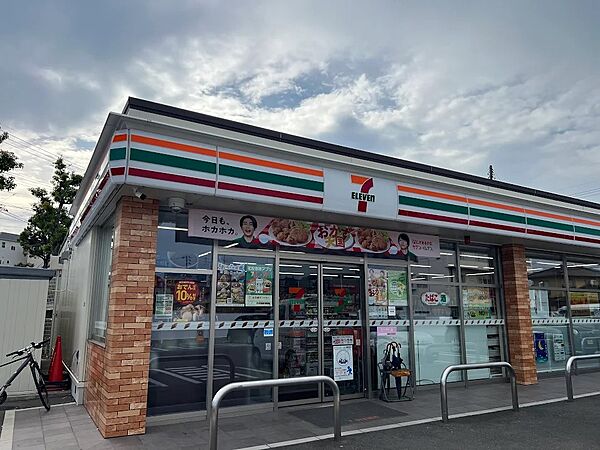 コンビニ 800m セブンイレブン下関稗田店
