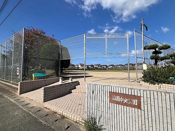公園 190m 田園中央公園