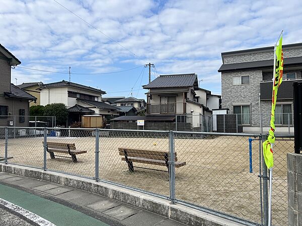 公園 350m 湯川新町一丁目北公園