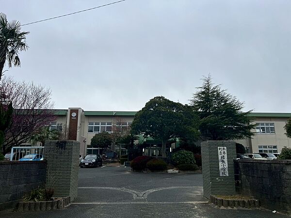 小学校 2200m 猪熊小学校