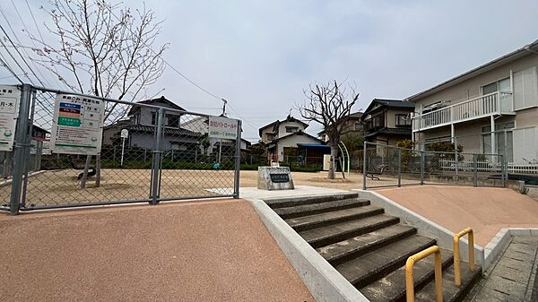 公園 76m 沼緑町桜公園