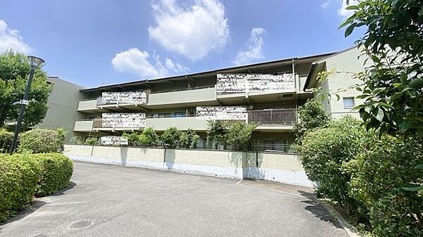 自然とうまく調和した環境の良い地域です。毎日を快適に気持ちよく過ごしていただけます。