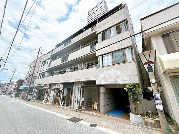 静かな住宅地でのんびりと生活できます◎