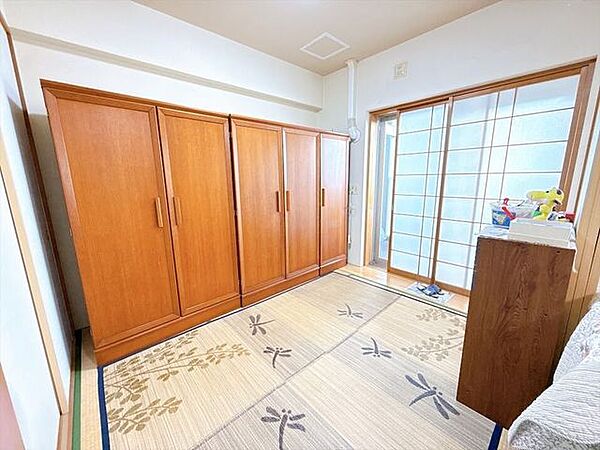 和室も日当たりが良く、明るい空間となっております。