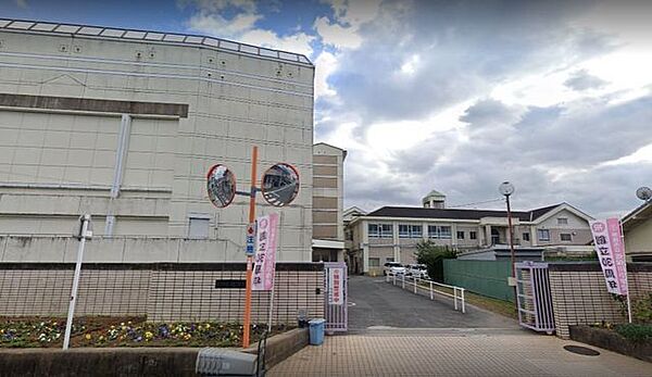 佐保川小学校 420m