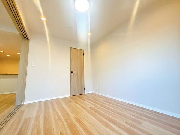 色合いに統一感のある、落ち着いた雰囲気のお部屋です。