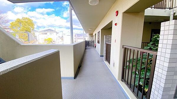 エレベーター付のマンションです。