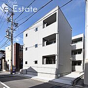 平安通駅より徒歩10分 1階 築1年9ヶ月の賃貸物件