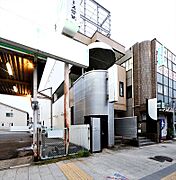 クレセント新瑞 3階 築31年の賃貸物件