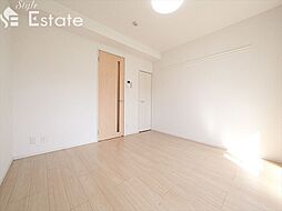 ノイグランツD 2階1Kのリビング/ダイニング