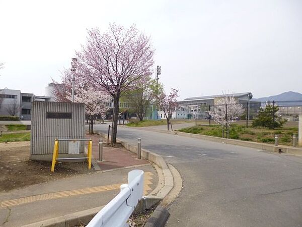 第一中学校 940m