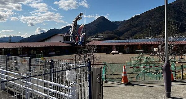 上田市立 神科第一保育園 890m