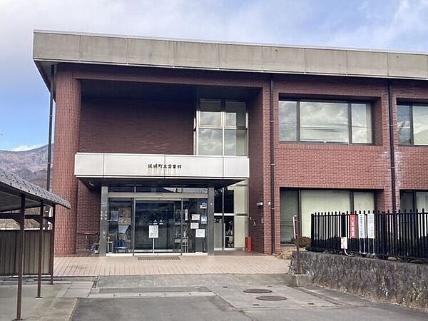 坂城町図書館 1120m