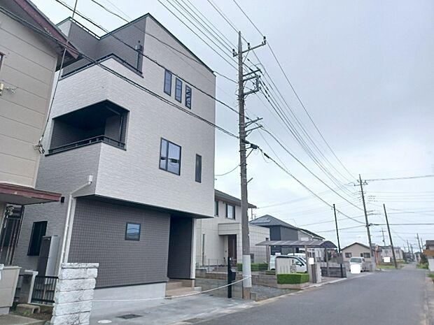 ◆宅地建物取引士がご案内いたします。