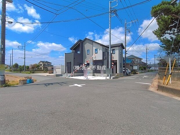 ◆宅地建物取引士がご案内いたします。