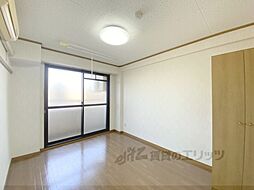 近鉄奈良線 新大宮駅 徒歩10分の賃貸マンション 3階1Kのリビング/ダイニング