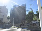 平城山駅より徒歩2分 3階 築18年9ヶ月の賃貸物件