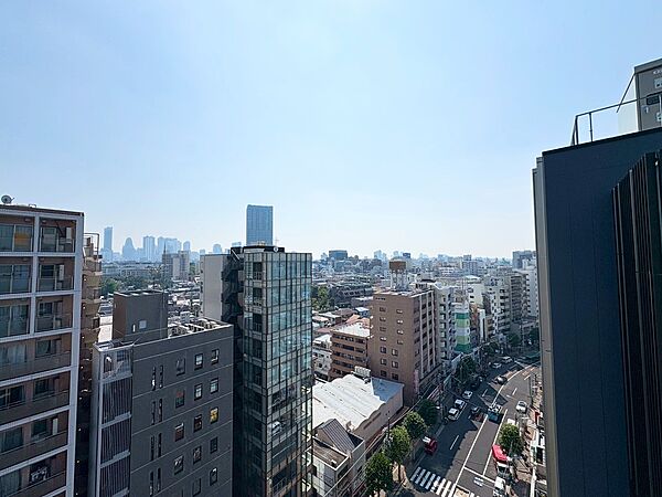 眺望や窓からの景色が良いと、家で過ごす時間も快適です。
