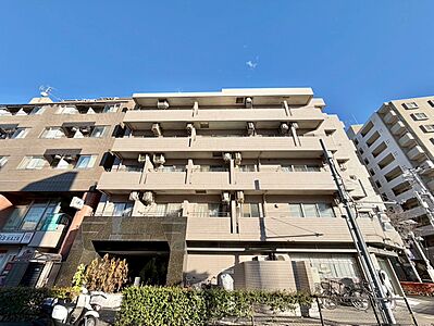 外観：飽きのこないシンプルモダンな外観です。