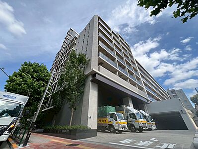 外観:飽きのこないシンプルモダンな外観です。 外観:飽きのこないシンプルモダンな外観です。