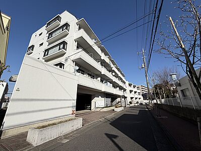 外観:飽きのこないシンプルモダンな外観です。 外観:飽きのこないシンプルモダンな外観です。