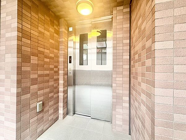 エレベーター完備のため荷物が多くなっても安心。