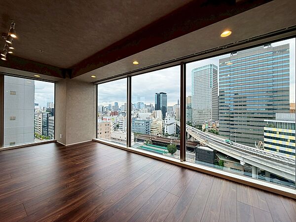 落ち着いた雰囲気に包まれて、伸びやかな空間。