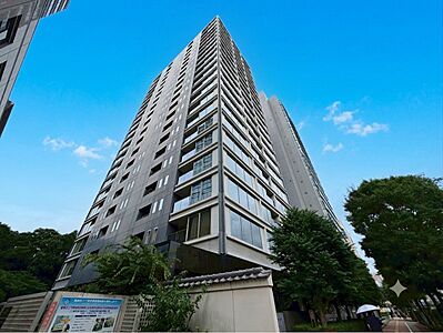 外観：飽きのこないシンプルモダンな外観です。※CG加工により晴天にしています。