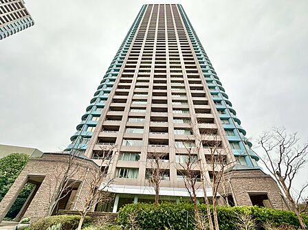 飽きのこないシンプルモダンな外観です。