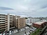バルコニー：眺望や窓からの景色が良いと、家で過ごす時間も快適です。