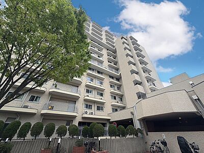 外観:飽きのこないシンプルモダンな外観です。 外観:飽きのこないシンプルモダンな外観です。