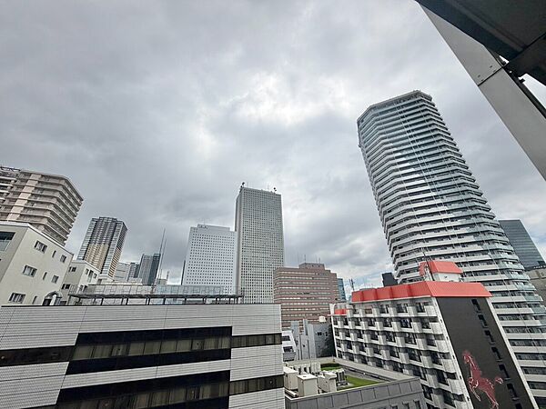 陽当たり・通風・開放感に恵まれた環境です。