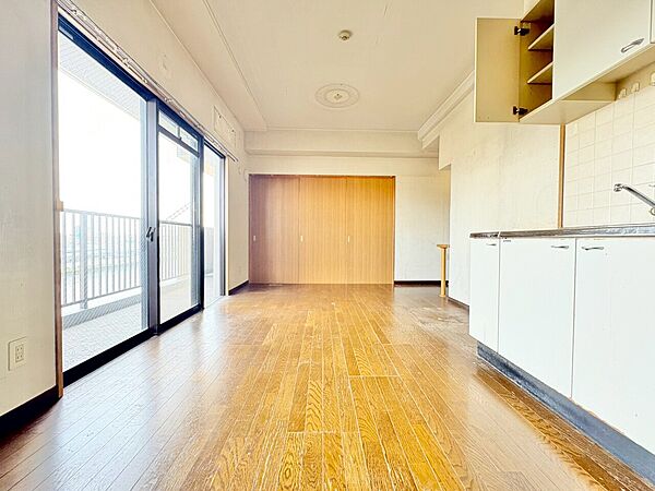 落ち着いた雰囲気に包まれて、伸びやかな空間。