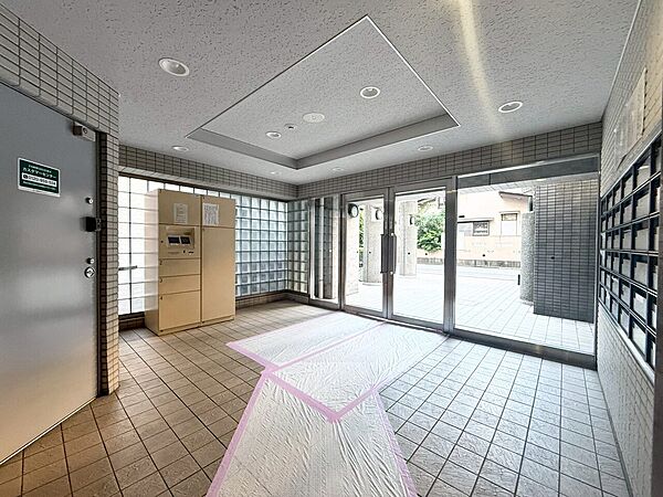 館内は静寂な中が保たれており、管理が行き届いている印象を受けました。