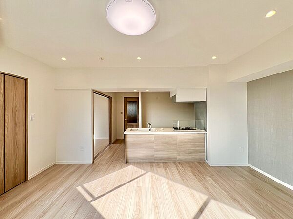 充実した生活は伸びやかな居室空間から始まります。