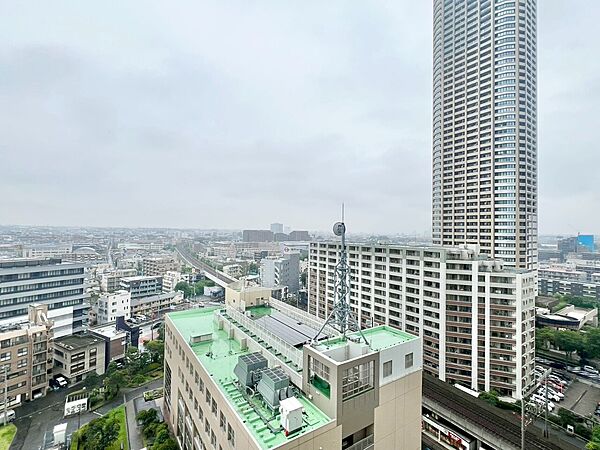 陽当たり・通風・開放感に恵まれた環境です。