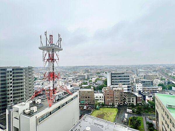 眺望や窓からの景色が良いと、家で過ごす時間も快適です。