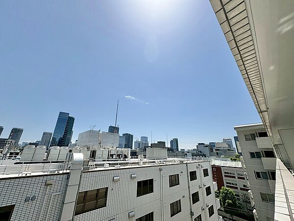 眺望や窓からの景色が良いと、家で過ごす時間も快適です。