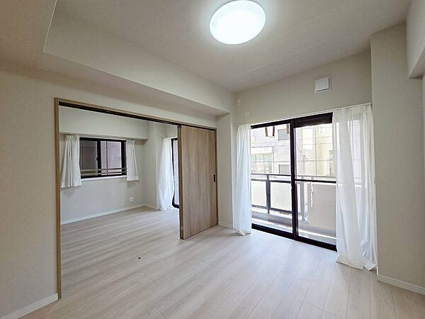 通風・採光に優れ、心地よい光と風が溢れています。