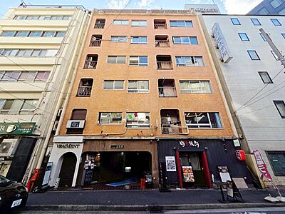 外観:飽きのこないシンプルモダンな外観です。 外観:飽きのこないシンプルモダンな外観です。