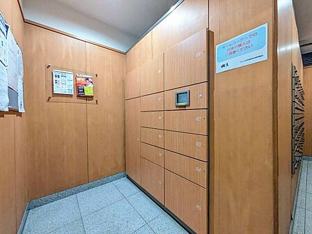 【宅配ボックス】到着時間を気にしたり、再配達の連絡をする手間がかかりません。