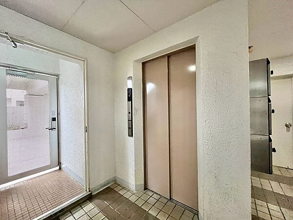 エレベーター完備のため荷物が多くなっても安心。