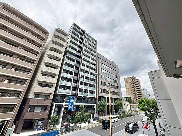 眺望や窓からの景色が良いと、家で過ごす時間も快適です。
